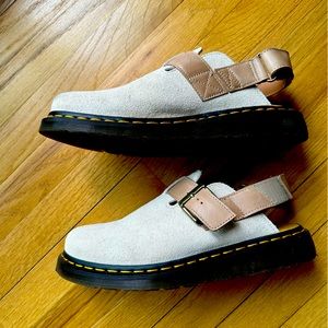 Doc Martens mules - white suede. Sz:10m